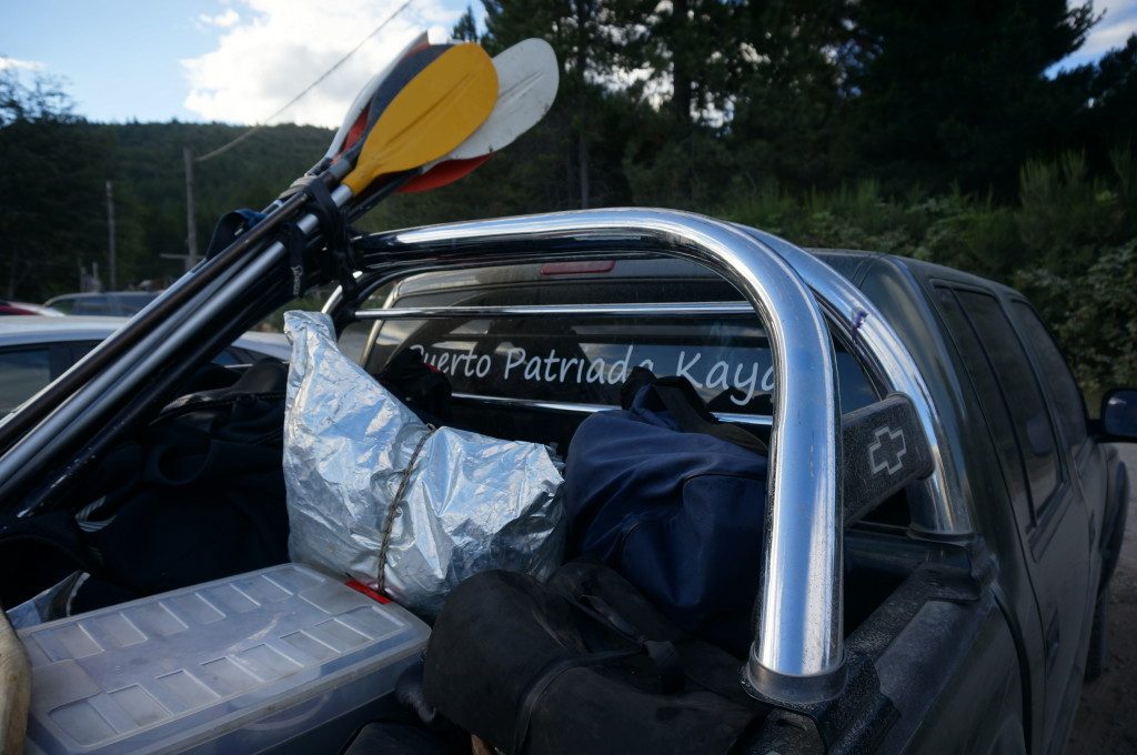 Puerto Patriada Kayak truck with kayak equipment and paddles