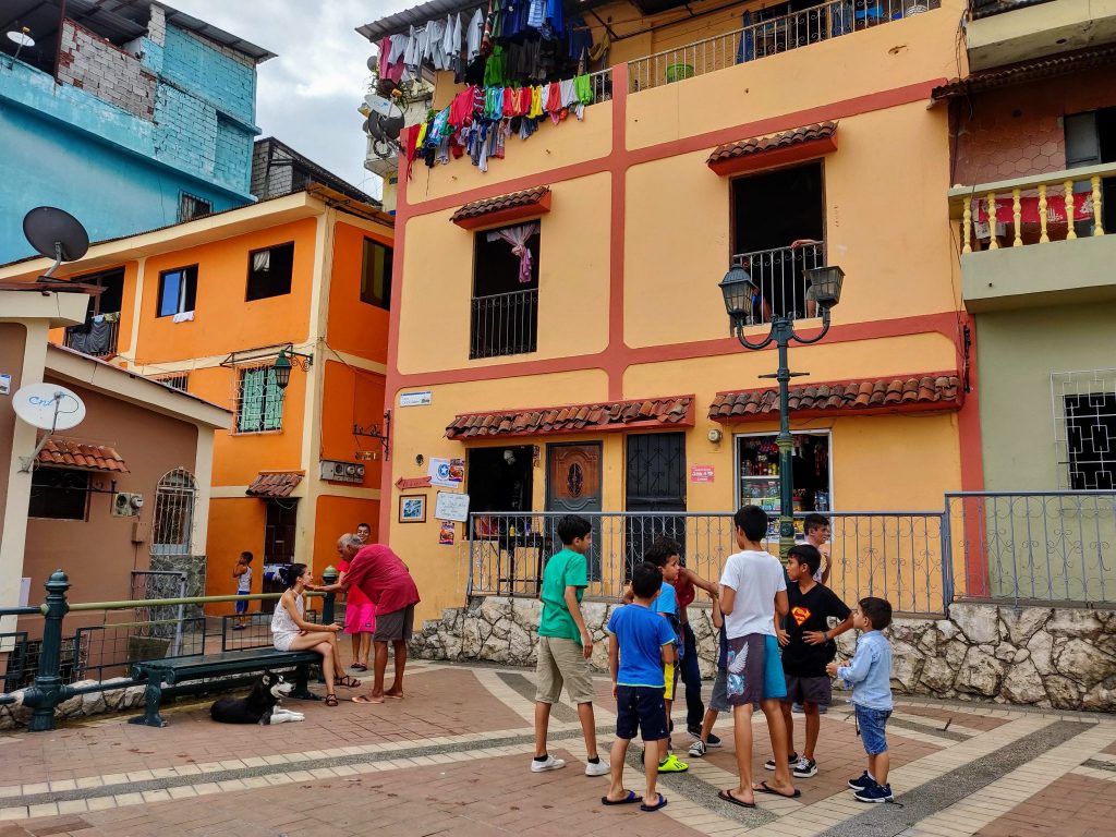 children playing in Guayaquil